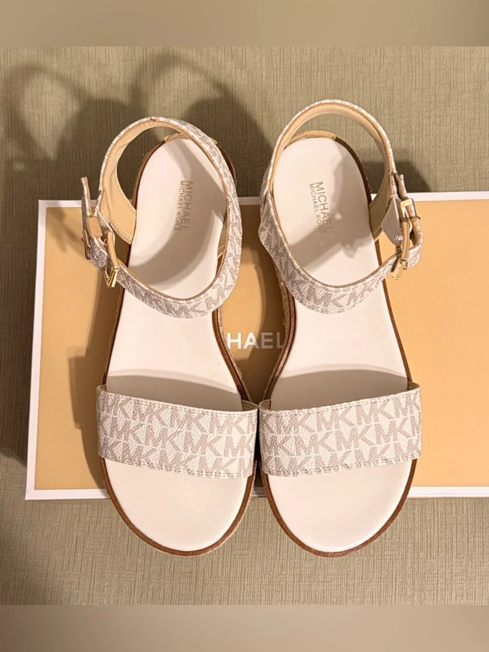 MICHAEL KORS Richie Signature Logo Espadrille Platform Sandals Sz 9.5 NEW - Picture 3 of 9